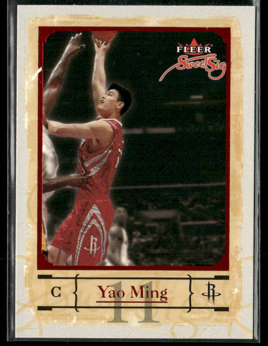 2004-05 Fleer Sweet Sig Yao Ming #11