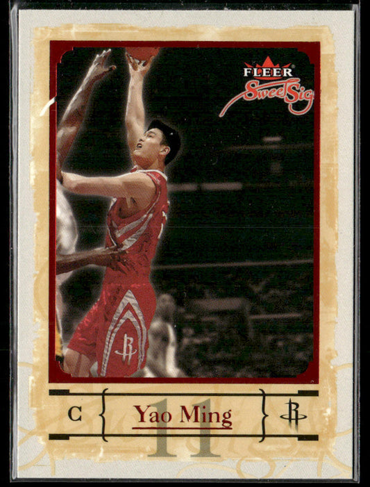 2004-05 Fleer Sweet Sig Yao Ming #11