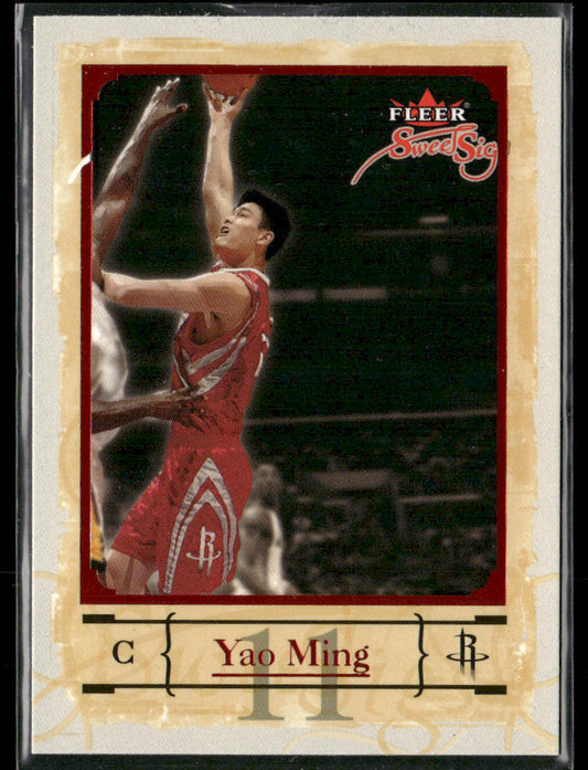 2004-05 Fleer Sweet Sig Yao Ming #11